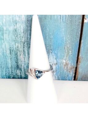 Blue Kyanite CZ Silver Ring Size 6